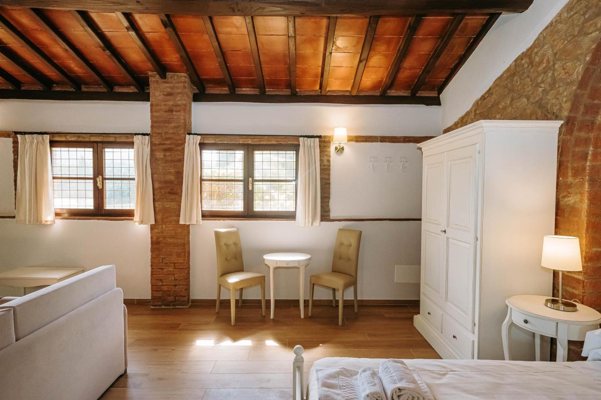 Borgo Il Poggiaccio Residenza D'Epoca Casa de hóspedes Sovicille Exterior foto