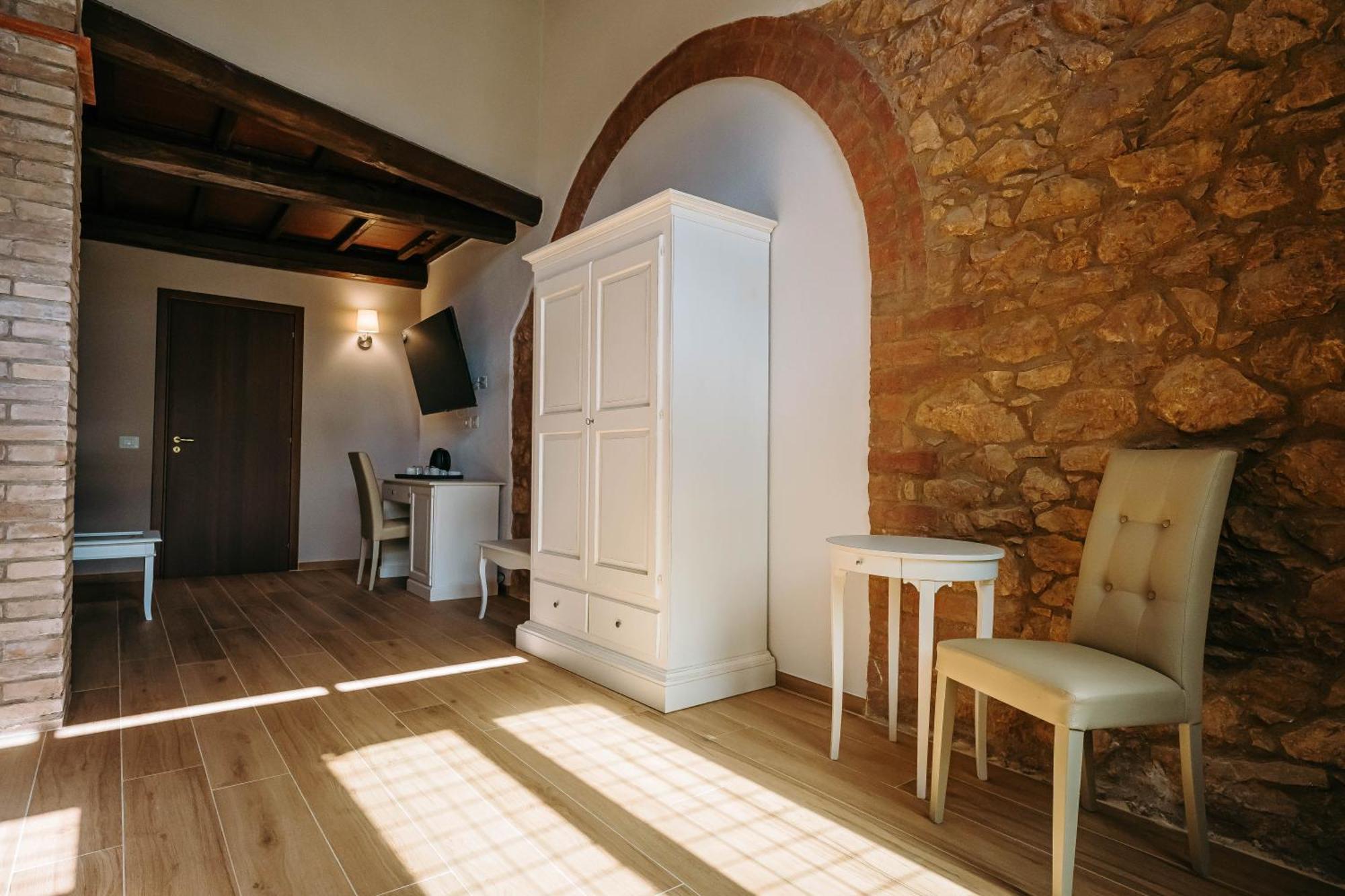 Borgo Il Poggiaccio Residenza D'Epoca Casa de hóspedes Sovicille Exterior foto