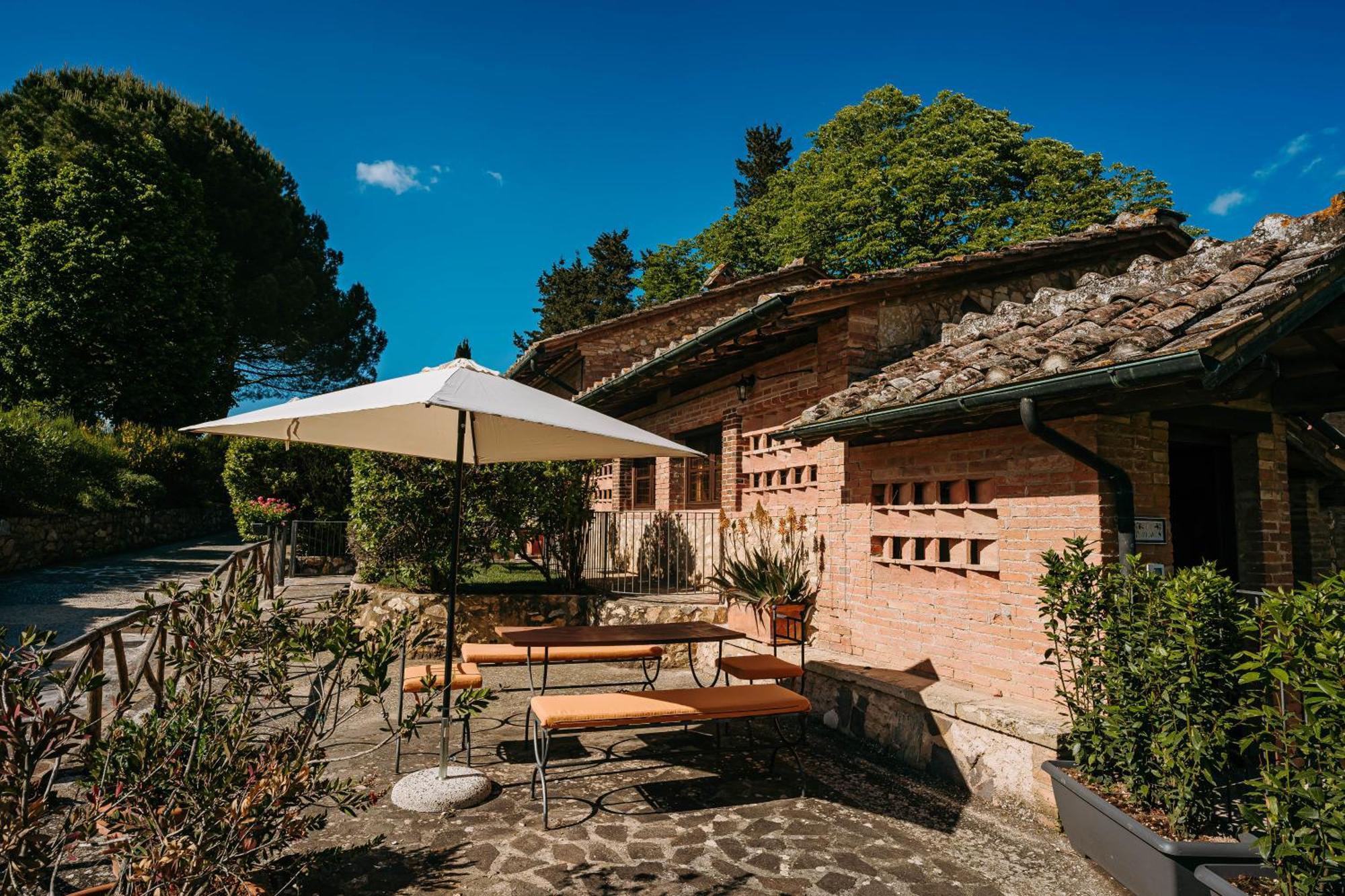 Borgo Il Poggiaccio Residenza D'Epoca Casa de hóspedes Sovicille Exterior foto