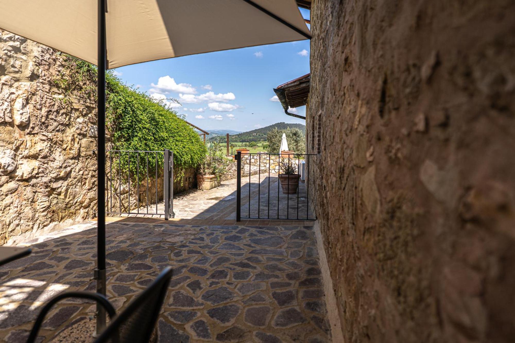 Borgo Il Poggiaccio Residenza D'Epoca Casa de hóspedes Sovicille Exterior foto